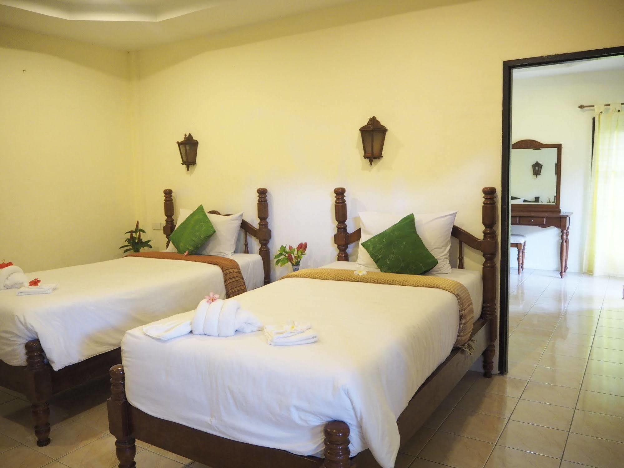 Euro Lanta White Rock Resort Ko Lanta Buitenkant foto